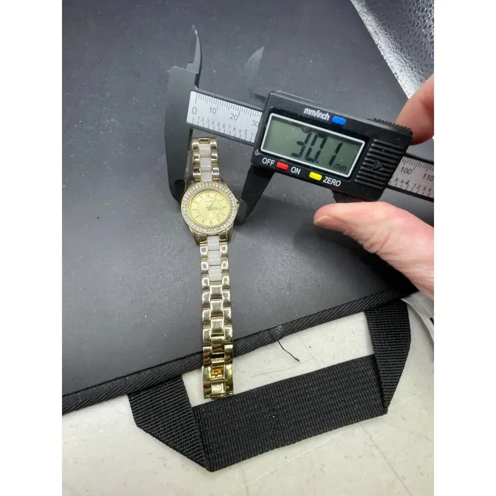 Vintage Valletta Women's Watch FMDCT562A Gold Tone Rhinestone Bezel 30MM